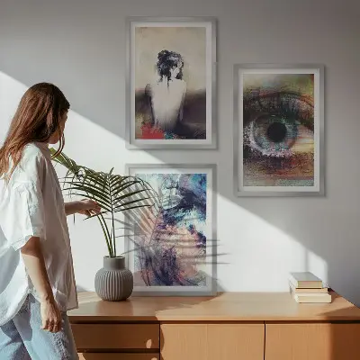 Sada obrazů do obývacího pokoje portrét ženy s abstraktními emocemi