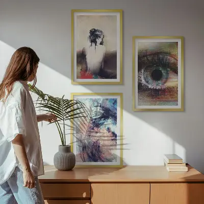 Sada obrazů do obývacího pokoje portrét ženy s abstraktními emocemi