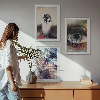 Sada obrazů do obývacího pokoje portrét ženy s abstraktními emocemi