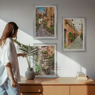 Sada 3 obrazů s motivem italské ulice s květinami