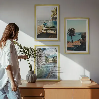 Sada obrazů do obývacího pokoje vodopád s palmami na dovolené