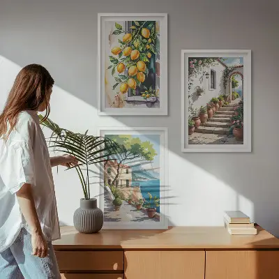 Sada obrazů do obývacího pokoje s citrony, květinami a výhledem na moře