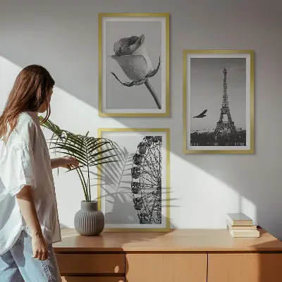 Sada obrazů do obývacího pokoje ruské kolo s růžovou Eiffelovou věží