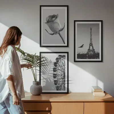 Sada obrazů do obývacího pokoje ruské kolo s růžovou Eiffelovou věží