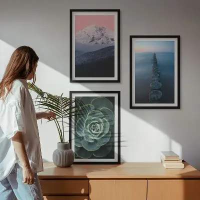 Sada obrazů do obývacího pokoje s motivem hor, růžové oblohy, vody a sukulentů