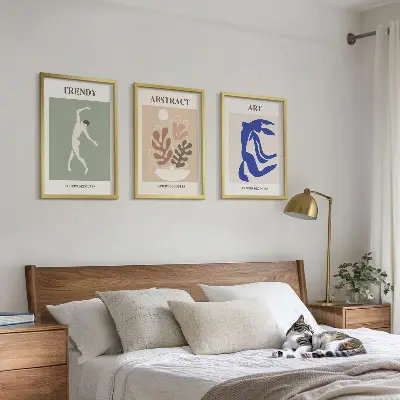 Kompozice obrazů na stěnu se stylovými rostlinnými motivy v duchu Matisse