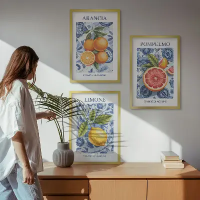 Kompozice obrazů na stěnu s vintage ilustracemi citrusových plodů