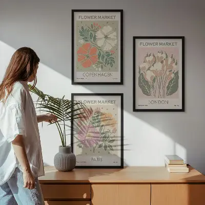 Sada obrazů do obývacího pokoje s květinovými motivy měst Kodaň, Londýn a Paříž