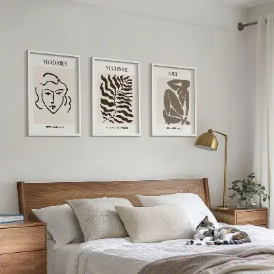 Kompozice obrazů na stěnu stylová grafika s postavami ve stylu liniového umění