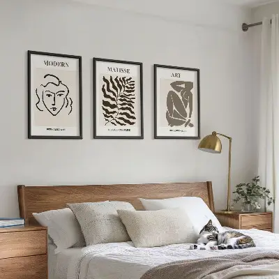 Kompozice obrazů na stěnu stylová grafika s postavami ve stylu liniového umění