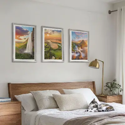Sada obrazů do obývacího pokoje s motivem západu slunce nad vodopády