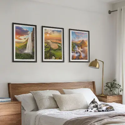 Sada obrazů do obývacího pokoje s motivem západu slunce nad vodopády