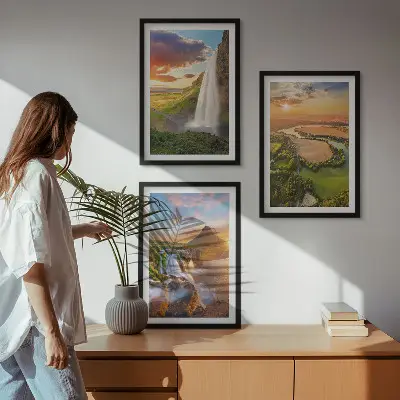 Sada obrazů do obývacího pokoje s motivem západu slunce nad vodopády