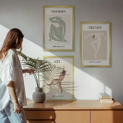 Sada 3 obrazů stylové postavy v minimalismu