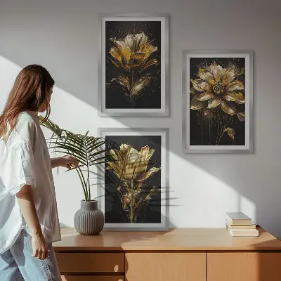 Sada 3 obrazů žluté květy na tmavém pozadí