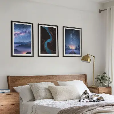 Sada 3 obrazů noční obloha s horskou zimní krajinou