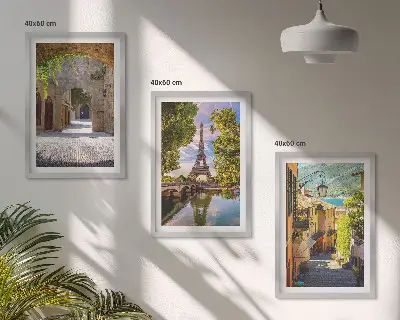 Sada 3 obrazů ulice s architekturou a Eiffelovou věží