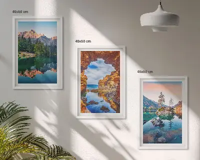 Sada obrazů do obývacího pokoje s motivem odrazů skal v horských jezerech