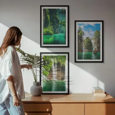 Sada obrazů do obývacího pokoje zelené krajiny s vodopády