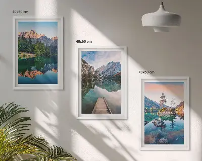 Sada obrazů do obývacího pokoje s motivem odrazu lesa v horských jezerech