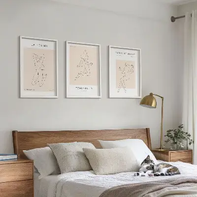 Sada obrazů do obývacího pokoje minimalistické ženské siluety