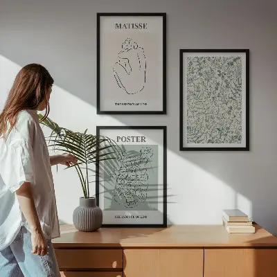 Sada obrazů do obývacího pokoje s motivem minimalistických rostlinných linií