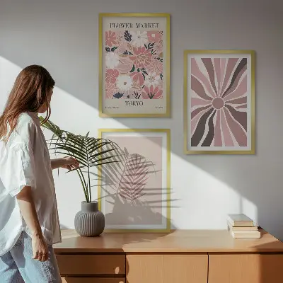 Sada obrazů do obývacího pokoje s květinovými listy a geometrickými vzory