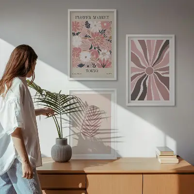 Sada obrazů do obývacího pokoje s květinovými listy a geometrickými vzory