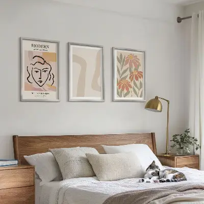 Sada obrazů do obývacího pokoje moderní abstraktní žena