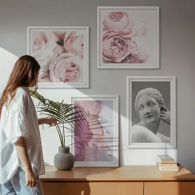Dekorativní sada obrazů s motivem pivoňkové sochy ženy
