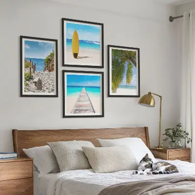 Moderní sada obrazů s motivem dovolené a výhledem na pláž s palmami