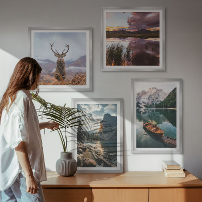 Moderní sada obrazů Horské jezero loď západ slunce jelen