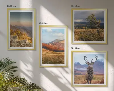 Moderní sada obrazů horská krajina s jelenem a trávou