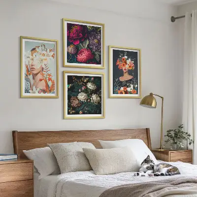 Moderní sada obrazů květinové portréty s kyticemi a listy
