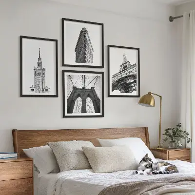Dekorativní sada obrazů architektura v černobílém minimalismu