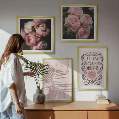 Moderní sada obrazů vintage růže s motivem mramorových snů