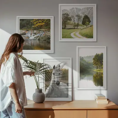 Moderní sada obrazů bílí koně v říční přírodě