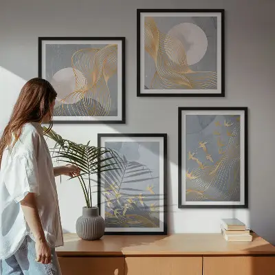 Moderní sada obrazů ptáci za letu na obloze s měsícem