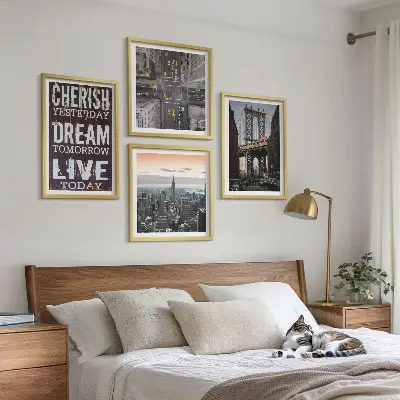Sada moderních obrazů s motivem newyorské krajiny a citátem