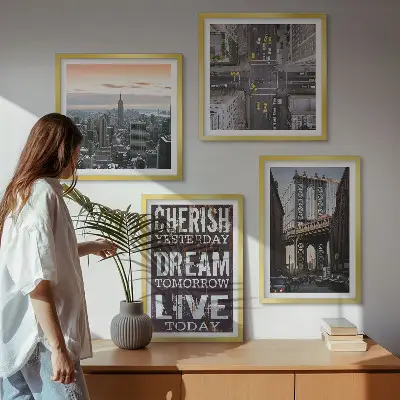 Sada moderních obrazů s motivem newyorské krajiny a citátem