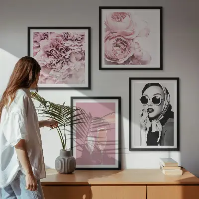 Dekorativní sada obrazů květiny s motivem pivoněk a růží v elegantním stylu