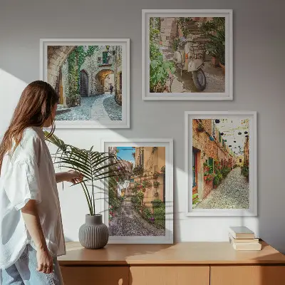 Moderní sada obrazů s motivem okouzlujících italských uliček a květin