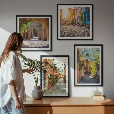 Moderní sada obrazů okouzlující uličky s kameny