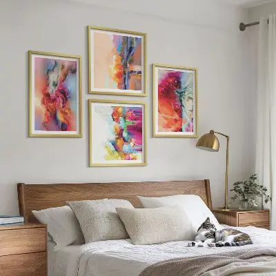 Moderní sada obrazů barevné abstrakce forem