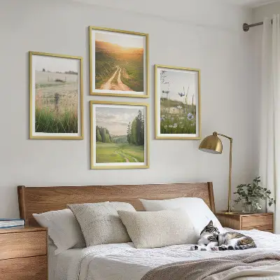 Moderní sada obrazů s motivem krajiny se sluncem nad polem