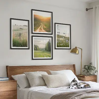 Moderní sada obrazů s motivem krajiny se sluncem nad polem