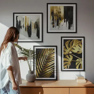 Moderní sada obrazů s motivem abstraktních palmových listů monstery