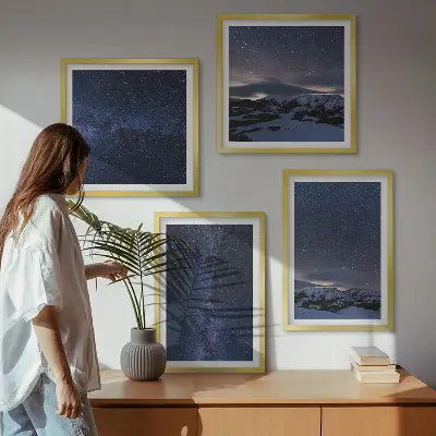 Sada obrazů Moderní hory se zobrazením noční hvězdné oblohy
