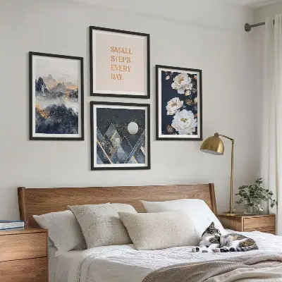Dekorativní sada obrazů s motivem abstraktních hor a květinovou inspirací