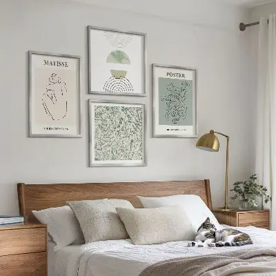 Moderní sada obrazů s motivem minimalistických rostlinných linií